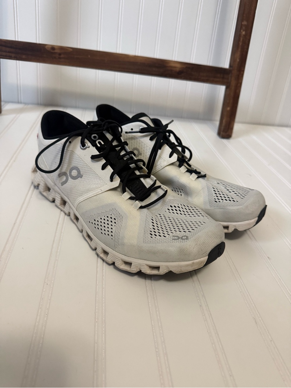 On Running Men's Athletic Running Shoes - White/Black Size 12